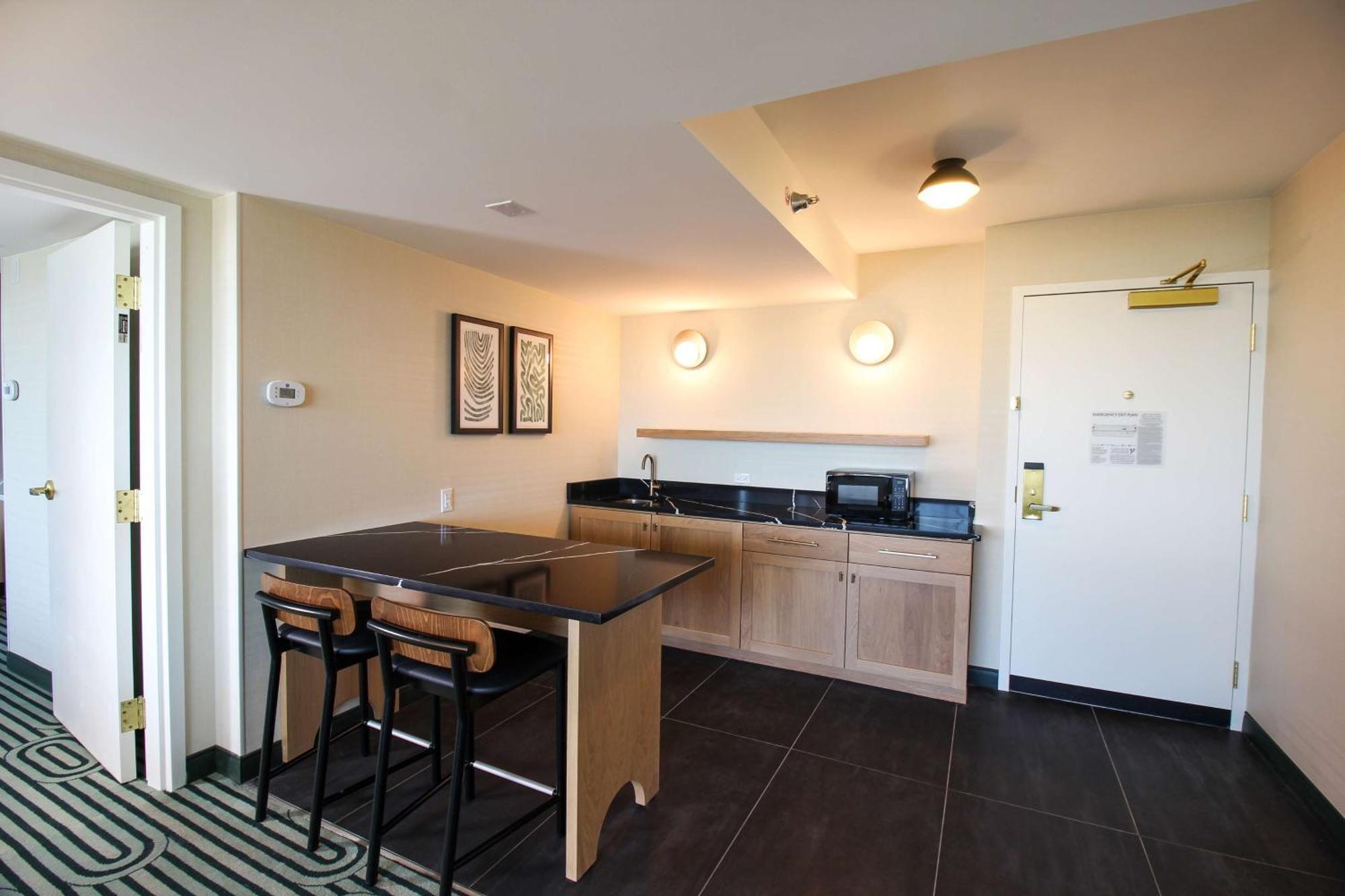 Doubletree By Hilton Clarksville Riverview 외부 사진