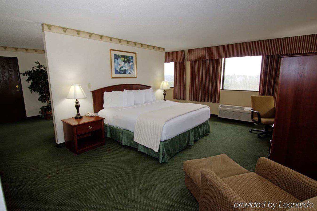 Doubletree By Hilton Clarksville Riverview 객실 사진