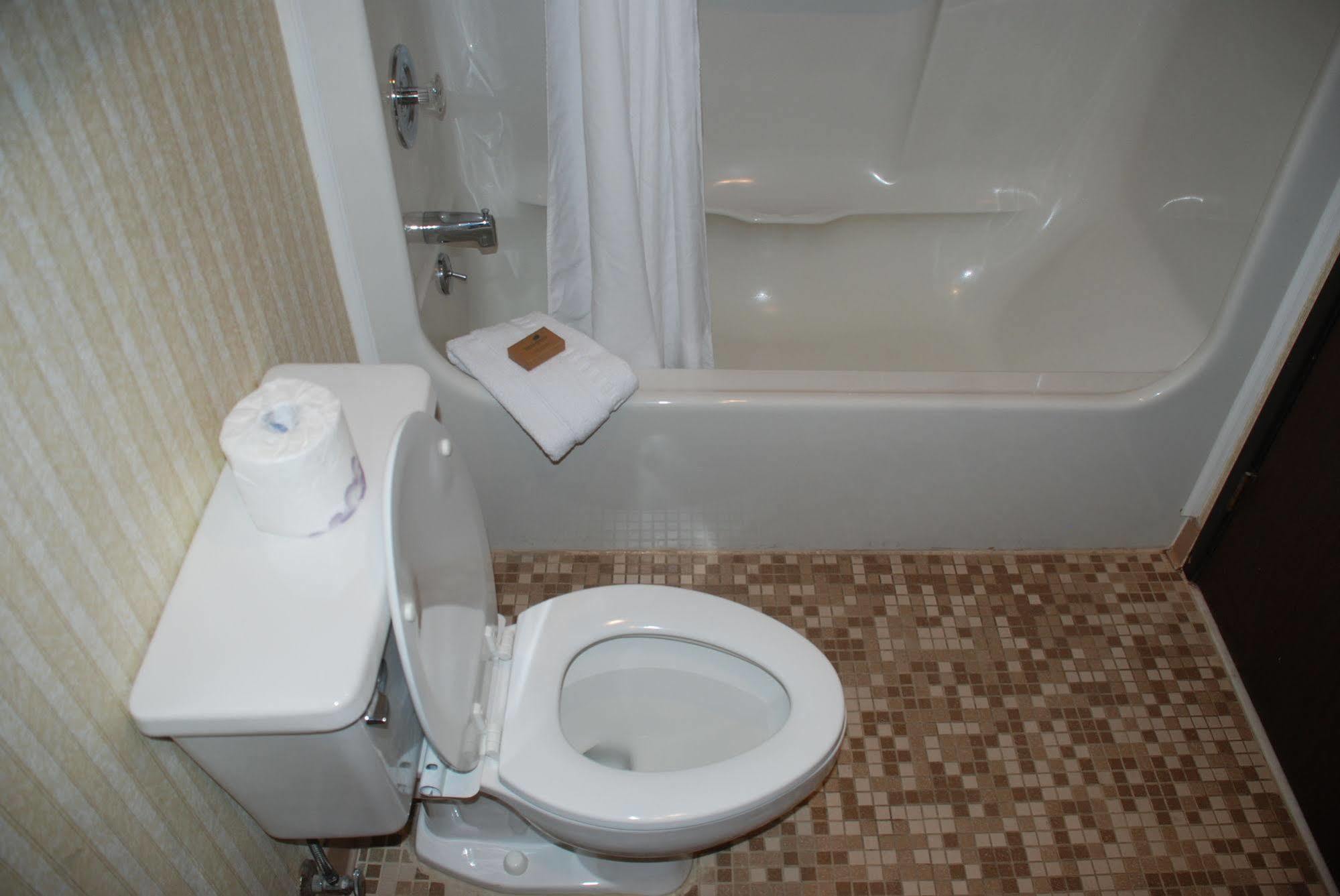 Doubletree By Hilton Clarksville Riverview 외부 사진