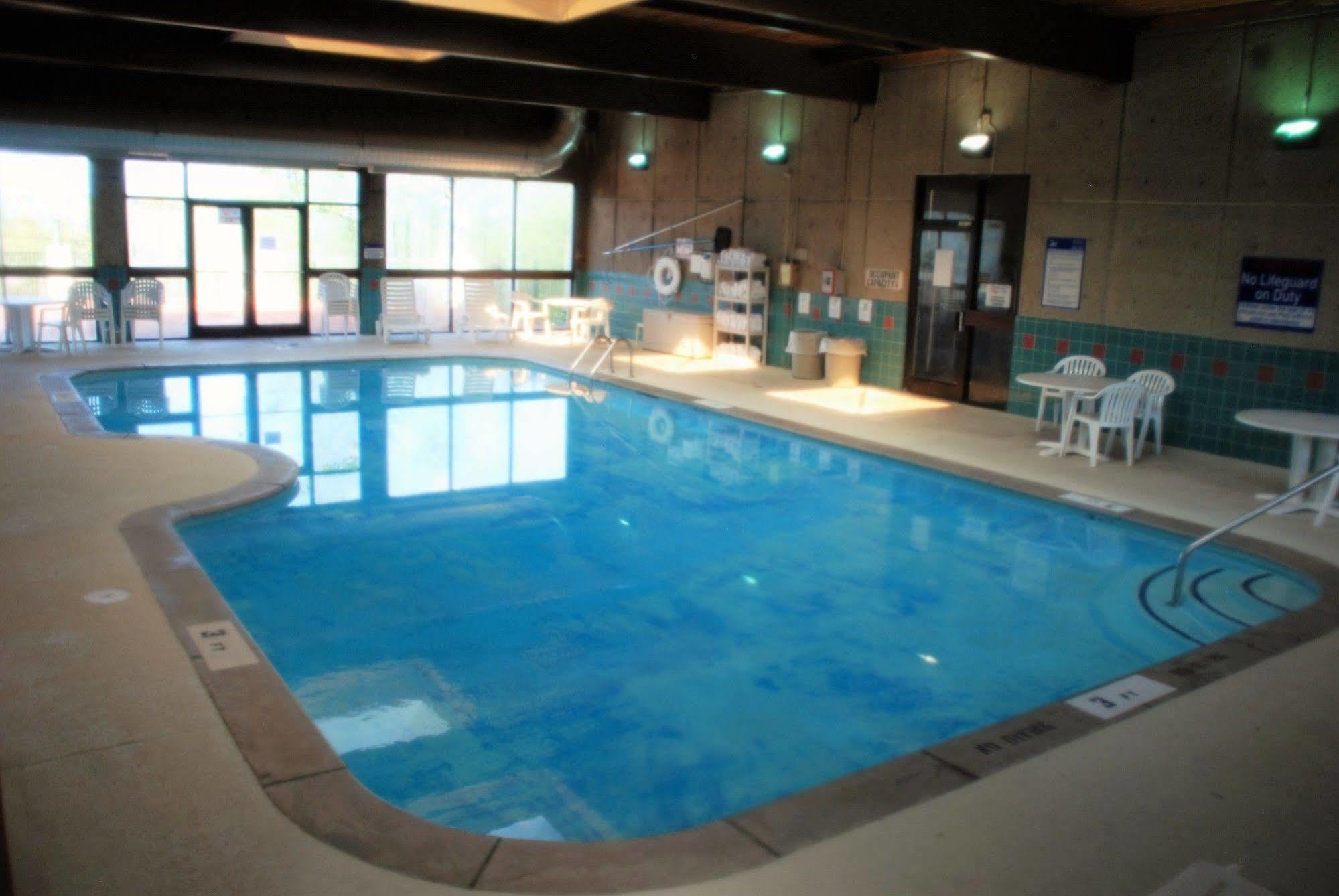 Doubletree By Hilton Clarksville Riverview 외부 사진